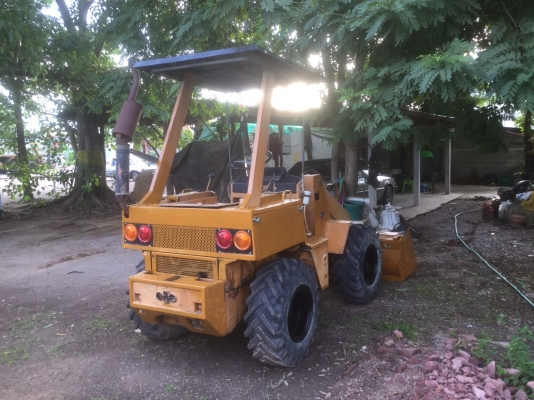 ขายด่วนๆ รถตัก KOMAT`SU WA30 เครืองดี ปั้มดี ยางดี สภาพดีเดิมๆพร้อมใช้งาน  ขาย 210,000บ.รถเดิมๆ ติดต่อ 089-5367218. 081-4252943