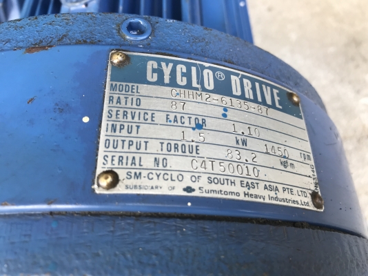 ขายมอเตอร์เกียร์ Cycro drive Sumitomo 2HP. 380V อัตราทด 1:87 made in Japan เพลาออกประมาณ 16 รอบต่อนาที เพลาใหญ่แรงบิกเยอะ สภาพสวยเดิมๆ หมุนนิ่ม พร้อมใช้งาน ขายมอเตอร์เกียร์ Cycro drive Sumitomo 2HP. 380V อัตราทด 1:87 made in Japan เพลาออกประมาณ 16 รอบต่อนาที เพลาใหญ่แรงบิกเยอะ สภาพสวยเดิมๆ หมุนนิ่ม พร้อมใช้งาน