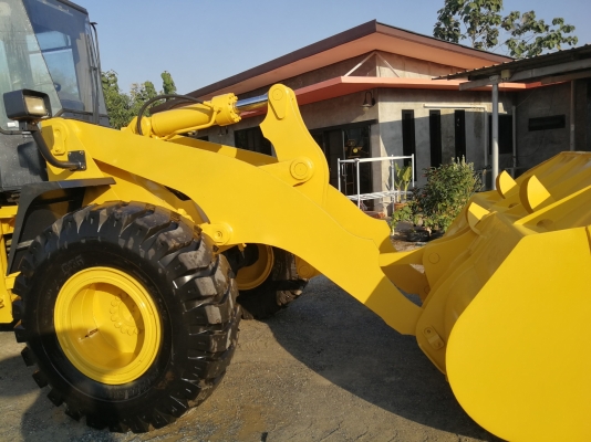 ขาย รถตักล้อยาง TCM L27-3 แขนยาวแท้จากญี่ปุ่น ยางใหม่ 4เส้น ใช้งานยาวๆ รถสวยกริ๊บ โทร.090-986-2521 อ๊อบ