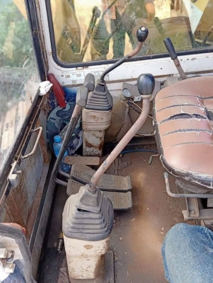 KOMATSU PC 120-5 KOMATSU PC 120-5