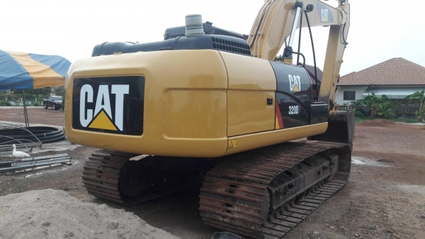 ขาย METRO CAT320D2 ปี2016 ราคา3,000,000บาท ขาย METRO CAT320D2 ปี2016 ราคา3,000,000บาท
