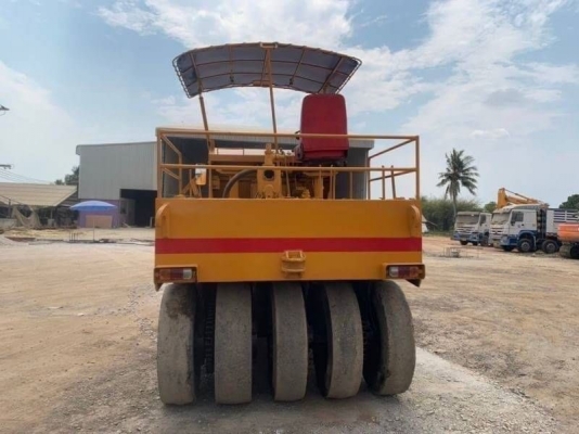 ขายเหมา 2 คัน 650,000 บาท รถบด 9 ล้อยาง เอกสารเล่มทะเบียนพร้อมโอน   คันที่ 1 ขาย 455,000 รถบดล้อยาง 9 ล้อ SAKAI TS9 สภาพสวยสุดยอด พร้อมใข้ เครื่องดี เกียร์แรง ยางใหม่ เอกสารเล่มทะเบียน  คันที่ 2 ขาย 225,000 รถบด 9 ล้อ KAWASAKI KR15B เอกสารเล่มทะเบียนภาษีเ