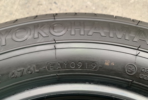 ยางป้ายแดง 205-70-15 Yokohama ปี 19 ดอกเต็มๆ ตุ่มชัด