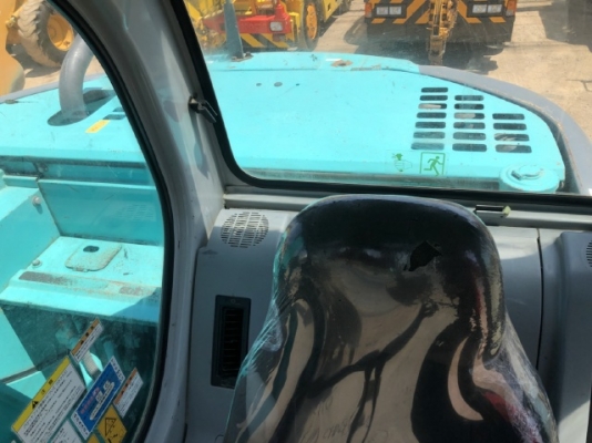 ขายรถขุด KOBELCO SK135SR มีลายหัวกระแทก นำเข้าเองจากญี่ปุ่น สภาพสวยพร้อมใช้ มีVDOการทำงานครับ