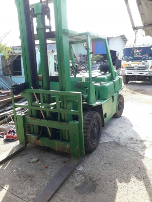 ขายฟอร์คลิฟต์ KOMATSU ยกได้4ตันเสาสูง4เมตรราคา 165,000
