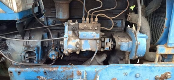 รถไถ รถไถ