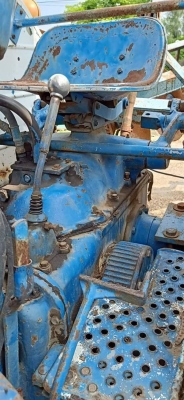 รถไถ รถไถ