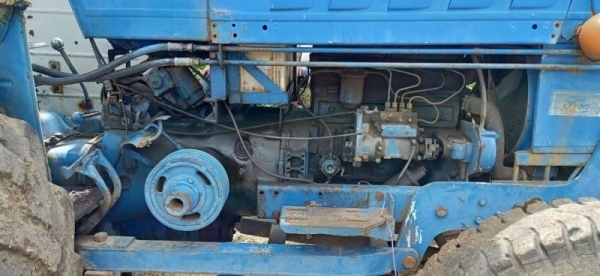 รถไถ รถไถ