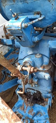 รถไถ รถไถ