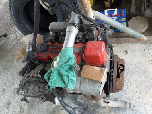 ขายครับเครื่องนิสสันBD25ฝาแดง ขายครับเครื่องนิสสันBD25ฝาแดง