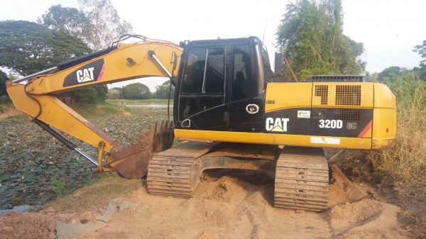 ขาย 1,750,000 CAT 320 GC รถทำงาน 5,000 ชม. เครื่องดี ปั้มแรง ช่วงล่างสวย แอร์หนาว รถสวยพร้อมใช้ เอกสารแจ้งจำหน่าย รถอยู่ อยุธยา 064-191-1112