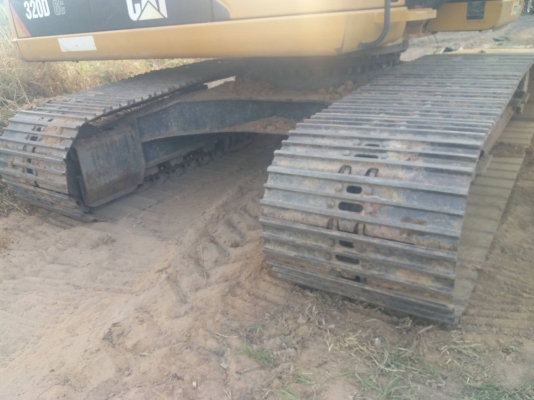 ขาย 1,750,000 CAT 320 GC รถทำงาน 5,000 ชม. เครื่องดี ปั้มแรง ช่วงล่างสวย แอร์หนาว รถสวยพร้อมใช้ เอกสารแจ้งจำหน่าย รถอยู่ อยุธยา 064-191-1112