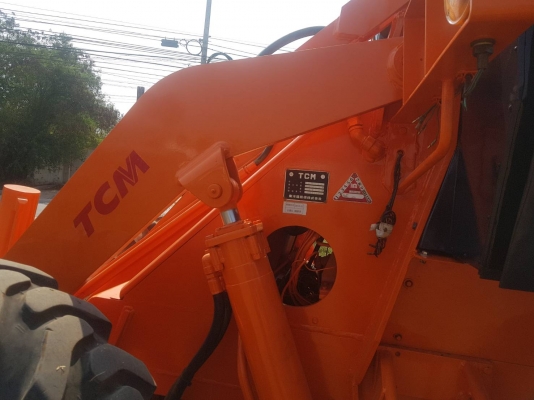 รถตัก TCM STD25 ขนาดบุ้งกี๋ 1.2 คิวขนาดกระทะล้อยางขอบ 24 นิ้วเหมาะสำหรับตัดหินตักทรายหรือลานข้าวเปลือก ลานมันเครื่องยนต์ Isuzu รถเก่าญี่ปุ่นไม่เคยใช้งานในไทย สภาพพร้อมใช้งานใช้งานได้ทุกระบบ ระบบ ขับเคลื่อน 4 ล้อ  ราคา390,000 บาท สนใจติดต่อ #KPGแทรคเต