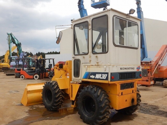 ขายรถตัก KOMATSU WA30-2 นำเข้าจากญี่ปุ่น พร้อมใช้ครับ ติดต่อ 063-9316985 ID LINE : 0639316985 ครับ ขายรถตัก KOMATSU WA30-2 นำเข้าจากญี่ปุ่น พร้อมใช้ครับ ติดต่อ 063-9316985 ID LINE : 0639316985 ครับ