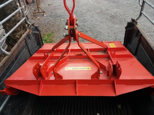 เฉพาะโครงตัดหญ้าเราก้อขาย มีหลายขนาด สั่งได้นะจ๊ะ  สนใจสอบถาม 084-9997463