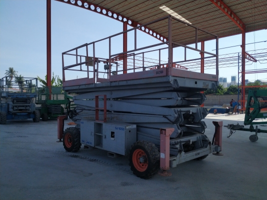 ขายรถกระเช้า Skyjack SJ9250RT ขับเคลื่อน 4 ล้อ ระยะทำงานสูง 17 เมตร นำเข้าจาก USA ขายรถกระเช้า Skyjack SJ9250RT ขับเคลื่อน 4 ล้อ ระยะทำงานสูง 17 เมตร นำเข้าจาก USA