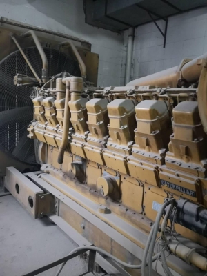 เครื่องปั่นไฟมือสอง CATERPILLAR 3516 ขนาด 1600kVA Cont. Ratings เครื่องปั่นไฟมือสอง CATERPILLAR 3516 ขนาด 1600kVA Cont. Ratings