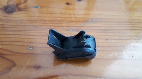 ช่องใส่เหรียญ HONDA ตรงช่องสวิทช์ ช่องใส่เหรียญ HONDA ตรงช่องสวิทช์