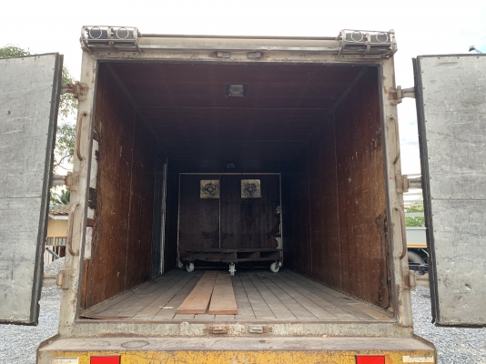 ISUZU NPR 120 รถห้างปี43 ยาว5เมตร