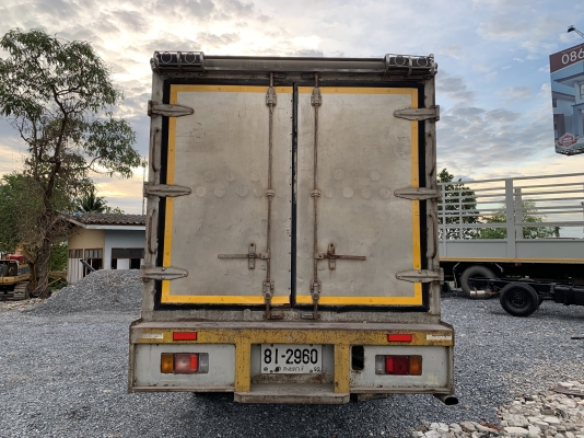 ISUZU NPR 120 รถห้างปี43 ยาว5เมตร