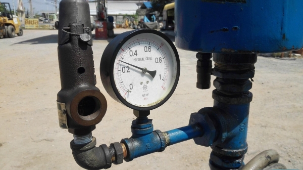 เครื่องผลิตสุญญากาศ VACUUM PUMP มาครบชุดพร้อมตู้คอนโทรลไฟ/ถังพัก/ตัวแวคคัม ขนาด 5 HP
