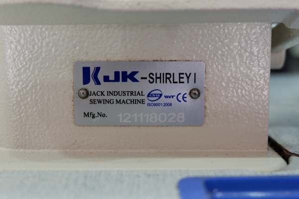 ลดราคาพิเศษ-จักรเย็บผ้า ยี่ห้อ JACK รุ่น JK-SHIRLEY I สภาพใหม่มาก