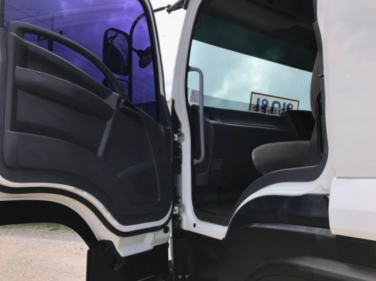 ขาย หัวลาก ISUZU 360 แรงม้า ปี 57 หางพื้นเรียบสามเพลาอู่มีโชครุ่งเรืองกิจ ปี 58 พร้อมแยกขายหัวหาง รา