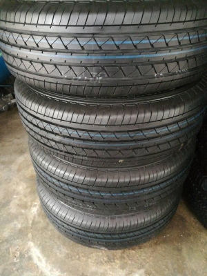 ล้อกะทะขอบ15ยางโยโก205/70/15  ปี19 ถอดป้ายแดงเส้นสี ครบยกชุด8200