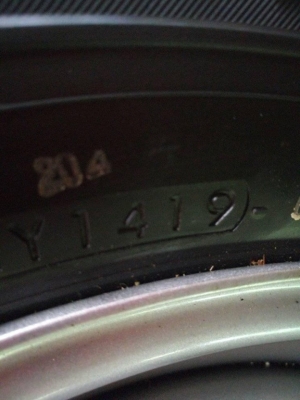 ล้อกะทะขอบ15ยางโยโก205/70/15  ปี19 ถอดป้ายแดงเส้นสี ครบยกชุด8200