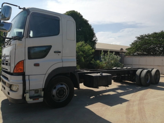 ขาย10ล้อ1เพลา HINO S700 E13Cประกอบนอกทั้งคัน ขาย10ล้อ1เพลา HINO S700 E13Cประกอบนอกทั้งคัน