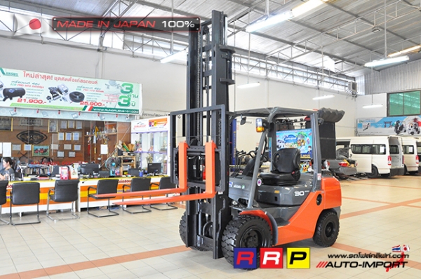 ขายรถโฟล์คลิฟท์มือสอง TOYOTA รุ่น 8FD30-11253 นำเข้าจากประเทศญี่ปุ่น 100\% ไม่เคยใช้งานในไทย