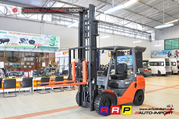 ขายรถโฟล์คลิฟท์มือสอง TOYOTA รุ่น 8FD30-11253 นำเข้าจากประเทศญี่ปุ่น 100\% ไม่เคยใช้งานในไทย