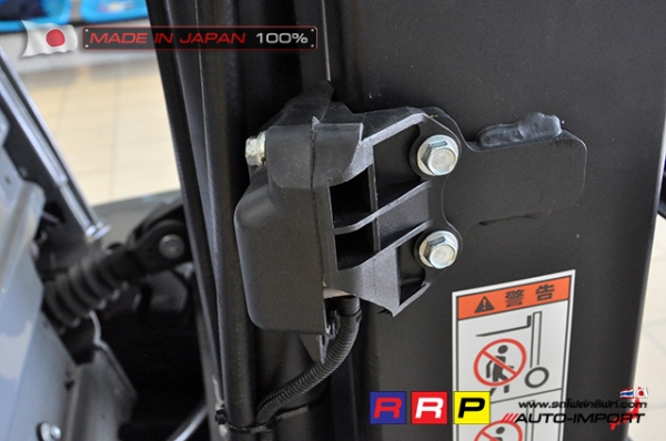 ขายรถโฟล์คลิฟท์มือสอง TOYOTA รุ่น 8FD30-11253 นำเข้าจากประเทศญี่ปุ่น 100\% ไม่เคยใช้งานในไทย