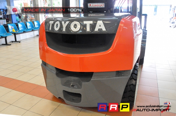 ขายรถโฟล์คลิฟท์มือสอง TOYOTA รุ่น 8FD30-11253 นำเข้าจากประเทศญี่ปุ่น 100\% ไม่เคยใช้งานในไทย