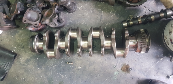 ข้อเหวียง Isuzu  4HF1