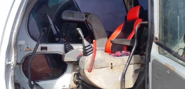 ขาย 630,000 KOBELCO 120-5 เครื่องดี ปั๊มแรง ไฟฟ้าครบ เอวดี ช่วงล่างเต็ม รถสวยพร้อมใช้ รถอยู่ นครปฐม 090-772-3710 090-772-3708