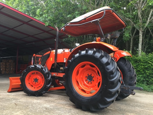 ขายรถไถKubota M6040SU(4WD)พร้อมใบดันและผานพรวนช้าง รถสวย พร้อมใช้งาน
