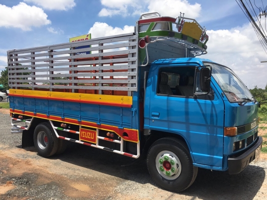 ขายรถ6ล้อ NPR59LU5M 115แรง เฟืองท้ายใหญ่ รถสวยสภาพดี เอกสารพร้อมโอน ราคา370,000 สนใจสอบถามเพิ่มเติมไ