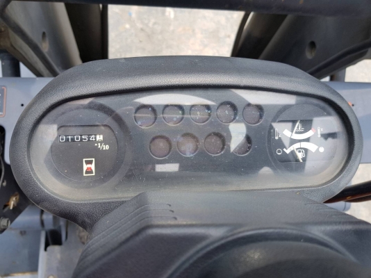 รถตักเล็ก  Toyota 4 SGL7 เครื่องยนต์ toyota 5k สภาพดีมาก เก่าญี่ปุ่นพร้อมช้งาน รับประกันความพึงพอใจ ชั่วโมงการทำงาน 1000 ชั่วโมง ราคา195,000 บาท             รถดีมีคุณภาพต้องKPGเทรดดิ้งแทรคเต