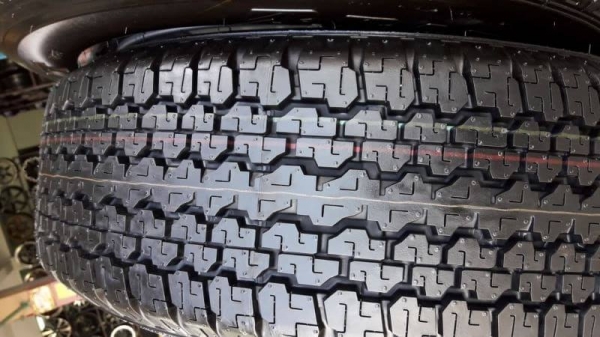 ขายยางป้ายแดงถอดศูนย์ bridgestone d689 245/70r16
