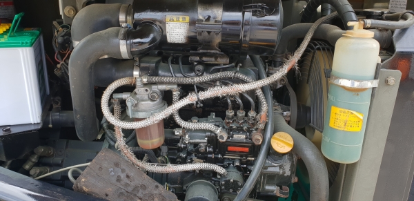 ขาย รถขุด KOMATSU รุ่น PC40FR มือสองญี่ปุ่น (หัวเก๋ง) แทรกเหล็ก  สลัก บูทเอวแน่น 100\% สวยพร้อมใช้งาน มือถือ 0818753444