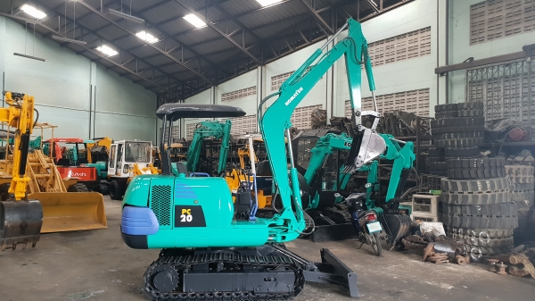 ขาย รถขุด KOMATSU รุ่น PC20-7 มือสองญี่ปุ่น  แทรกเหล็ก  สลัก บูทเอวแน่น 100\% สวยพร้อมใช้งาน มือถือ 0818753444  V