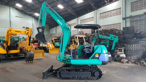 ขาย รถขุด KOMATSU รุ่น PC20-7 มือสองญี่ปุ่น  แทรกเหล็ก  สลัก บูทเอวแน่น 100\% สวยพร้อมใช้งาน มือถือ 0818753444  V