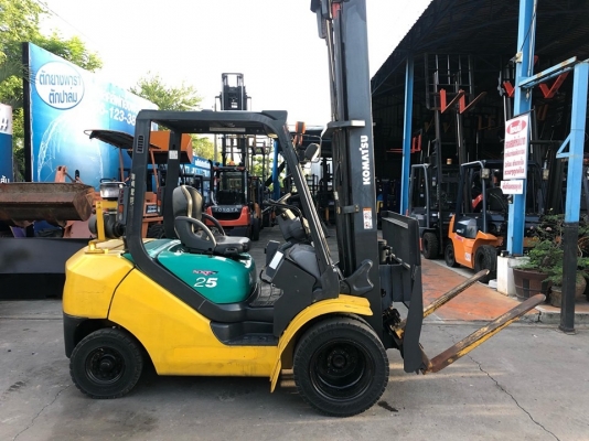 ขายรถตักยางพารางาเทได้เสา5เมตรเครื่องยนต์ดีเชลเกียร์ ออโต้ ขายรถตักยางพารางาเทได้เสา5เมตรเครื่องยนต์ดีเชลเกียร์ ออโต้