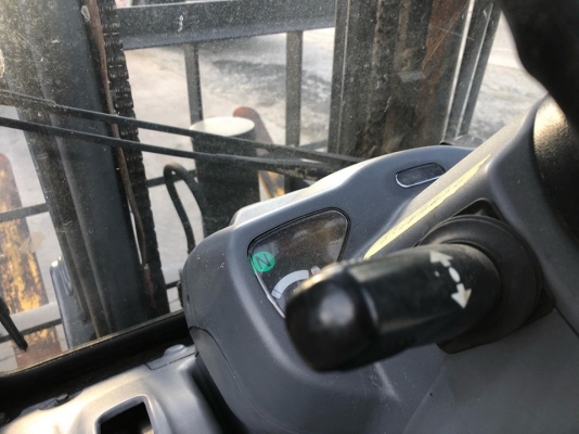 ขายรถตักยางพารางาเทได้เสา5เมตรเครื่องยนต์ดีเชลเกียร์ ออโต้ ขายรถตักยางพารางาเทได้เสา5เมตรเครื่องยนต์ดีเชลเกียร์ ออโต้