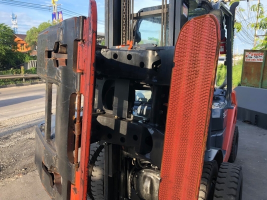 ขายรถหนีบก้อนกลมเสาสูง5เมตรเครื่องยนต์ดีเชลเกียร์ออโต้