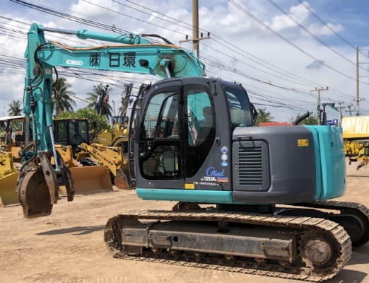 ขายรถขุด KOBELCO SK135SR หัวแม่เหล็ก นำเข้าเองจากญี่ปุ่น สภาพสวยพร้อมใช้ มีVDOการทำงานครับ