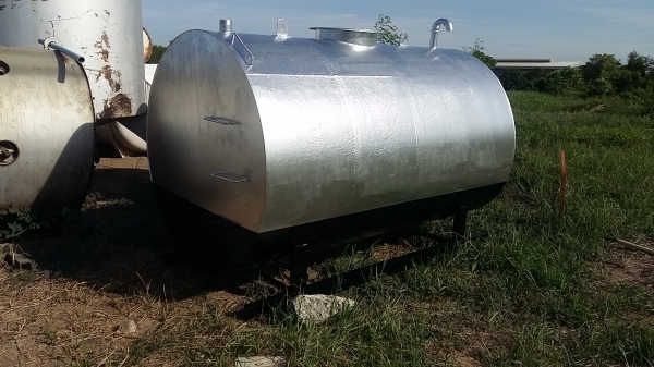 ขาย ถังน้ำมัน ถังน้ำ 4000 ลิตร หนา 5 มืล สภาพดีพร้อมใช้ค่ะ ขาย ถังน้ำมัน ถังน้ำ 4000 ลิตร หนา 5 มืล สภาพดีพร้อมใช้ค่ะ