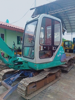 มาใหม่จ้า..KOMATSU PC30-7E เก่านอกแท้  เครื่องดำ  สภาพสวย 6,xxxชั่วโมง..พร้อมใช้ โทร 089-3818694 จ๊อย