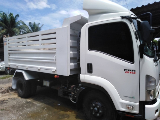 รถอีซูซุ 6 ล้อ FRR - 210 แรงม้า. ปี 56. สนใจติดต่อ 081 - 6079515 รถอีซูซุ 6 ล้อ FRR - 210 แรงม้า. ปี 56. สนใจติดต่อ 081 - 6079515